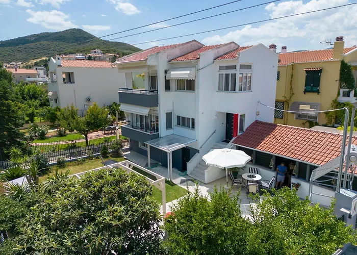 White Mansion